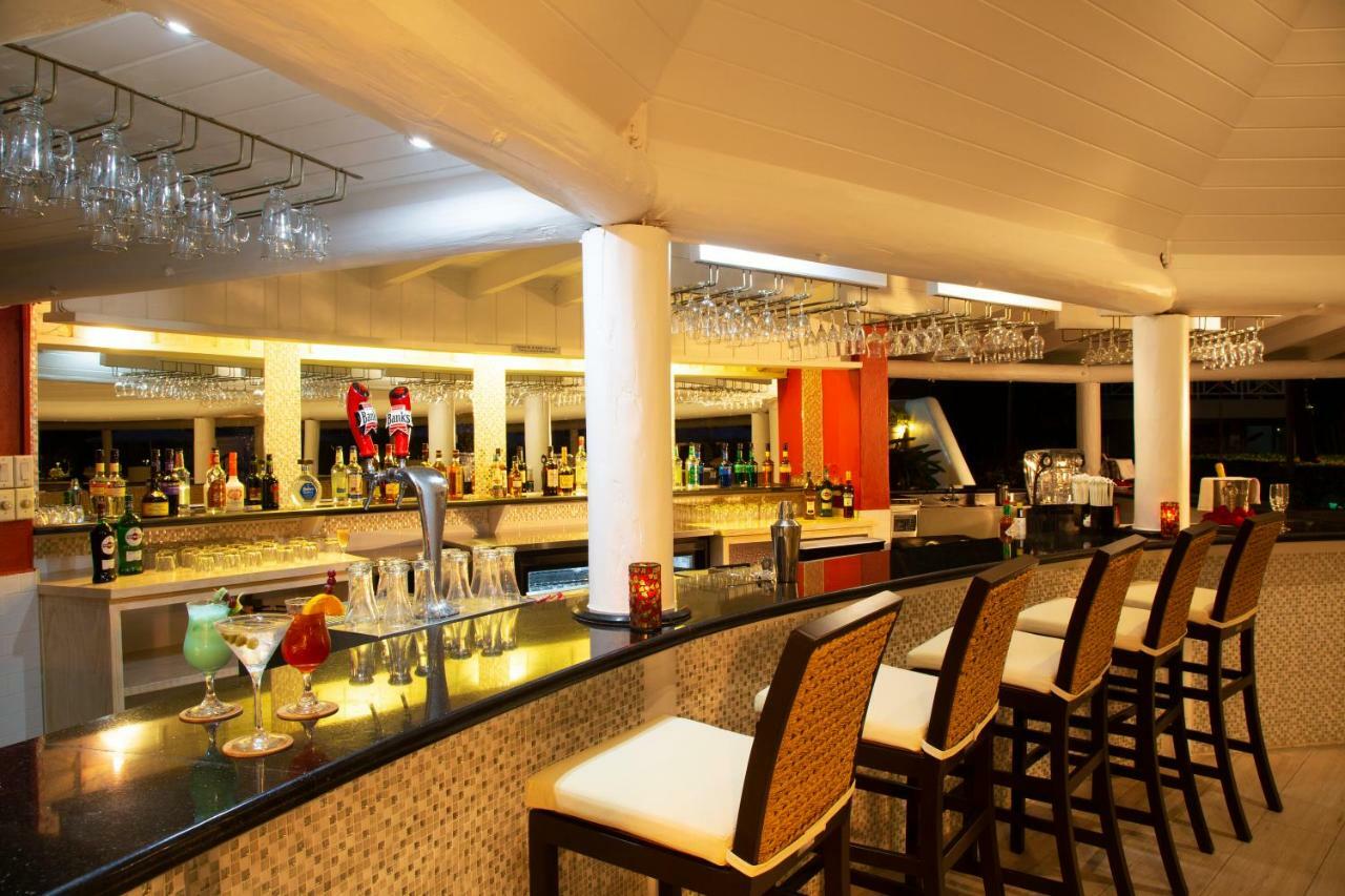 The Club Barbados (Adults Only) Hotel Сейнт Джеймс Екстериор снимка